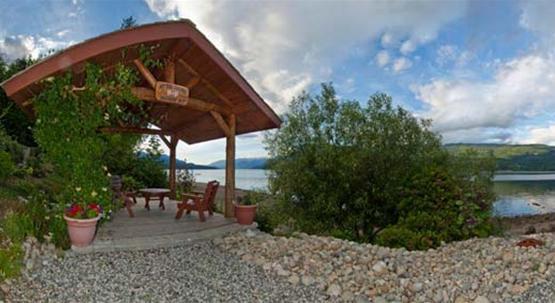 At The Shore Bed And Breakfast Sechelt Bagian luar foto