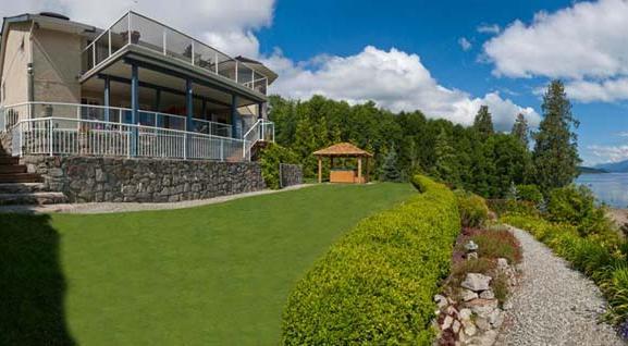 At The Shore Bed And Breakfast Sechelt Bagian luar foto